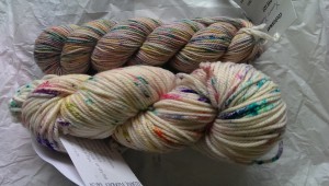 Commercial sprinkle-dyed yarns